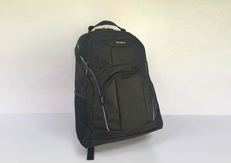 運(yùn)動(dòng)+休閑+學(xué)生背包