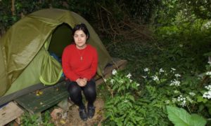 the lecturer who lived in a tent