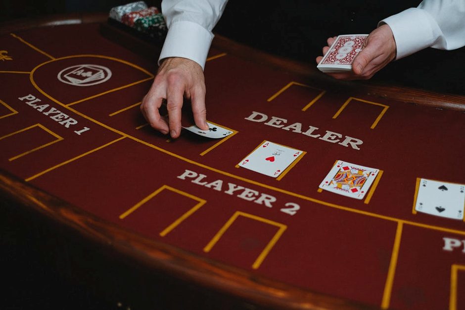 What is keeping online casinos so popular in 2022? 