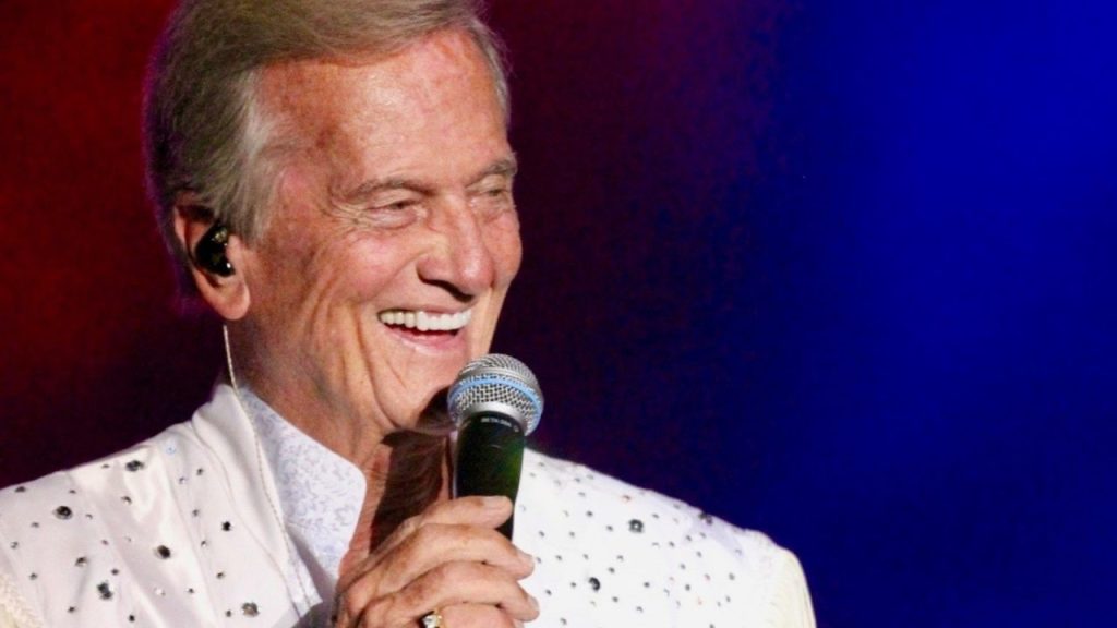 is pat boone still alive